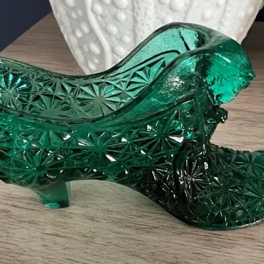 Vintage button & bow kitten slipper similar to Fenton - Picture 2 of 4